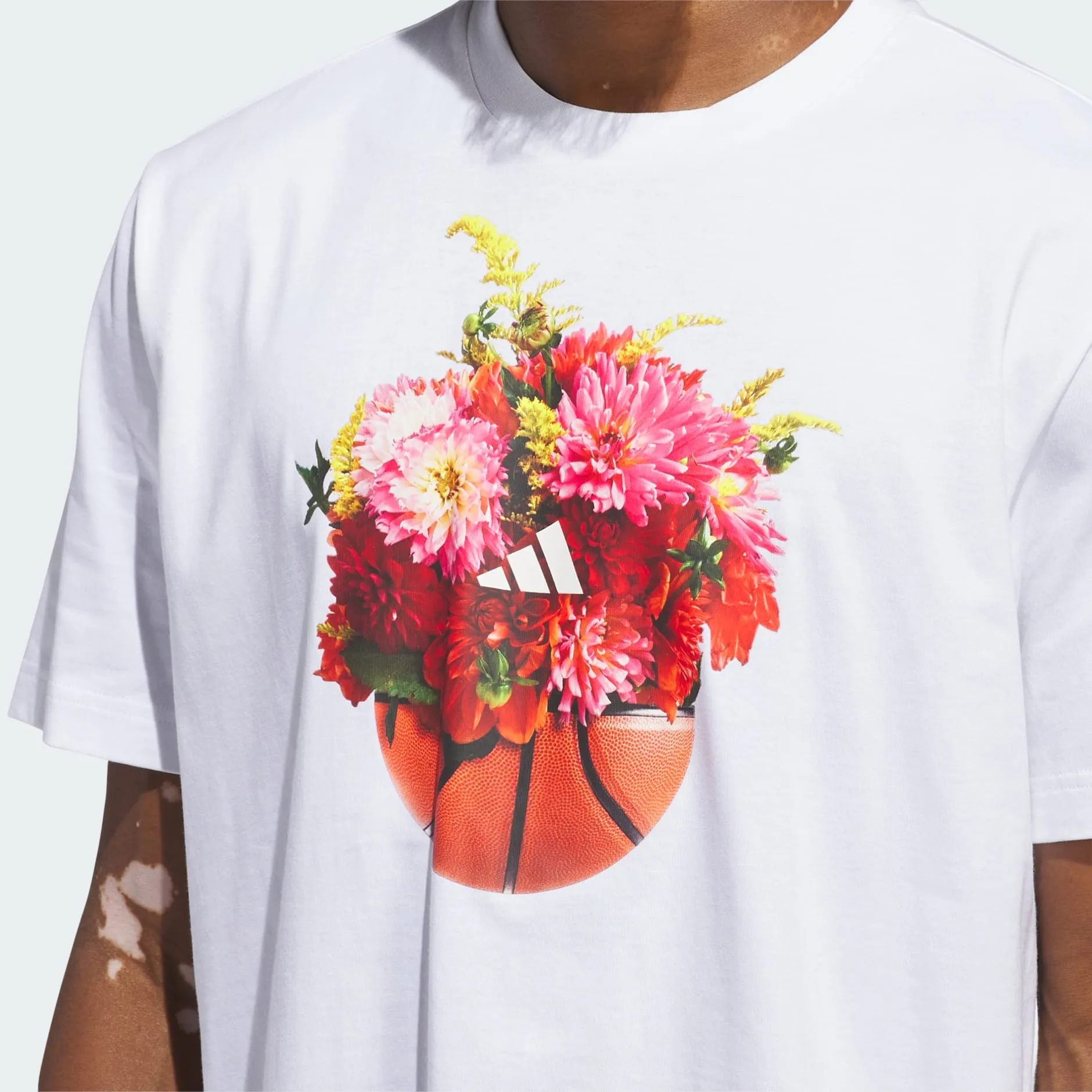 ADIDAS FLORAL HOOPS GRAPHIC T-SHIRT - WHITE