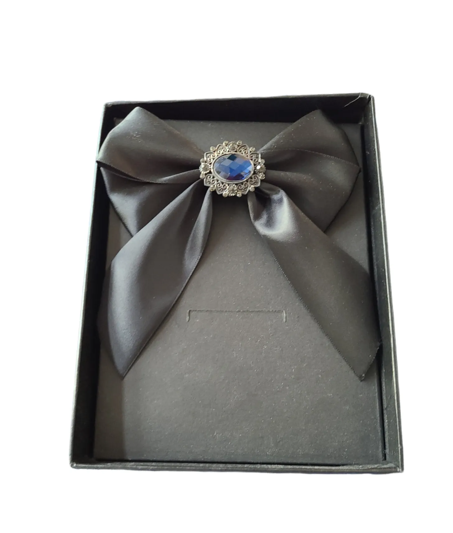 Brand Q Brooch Bow Tie