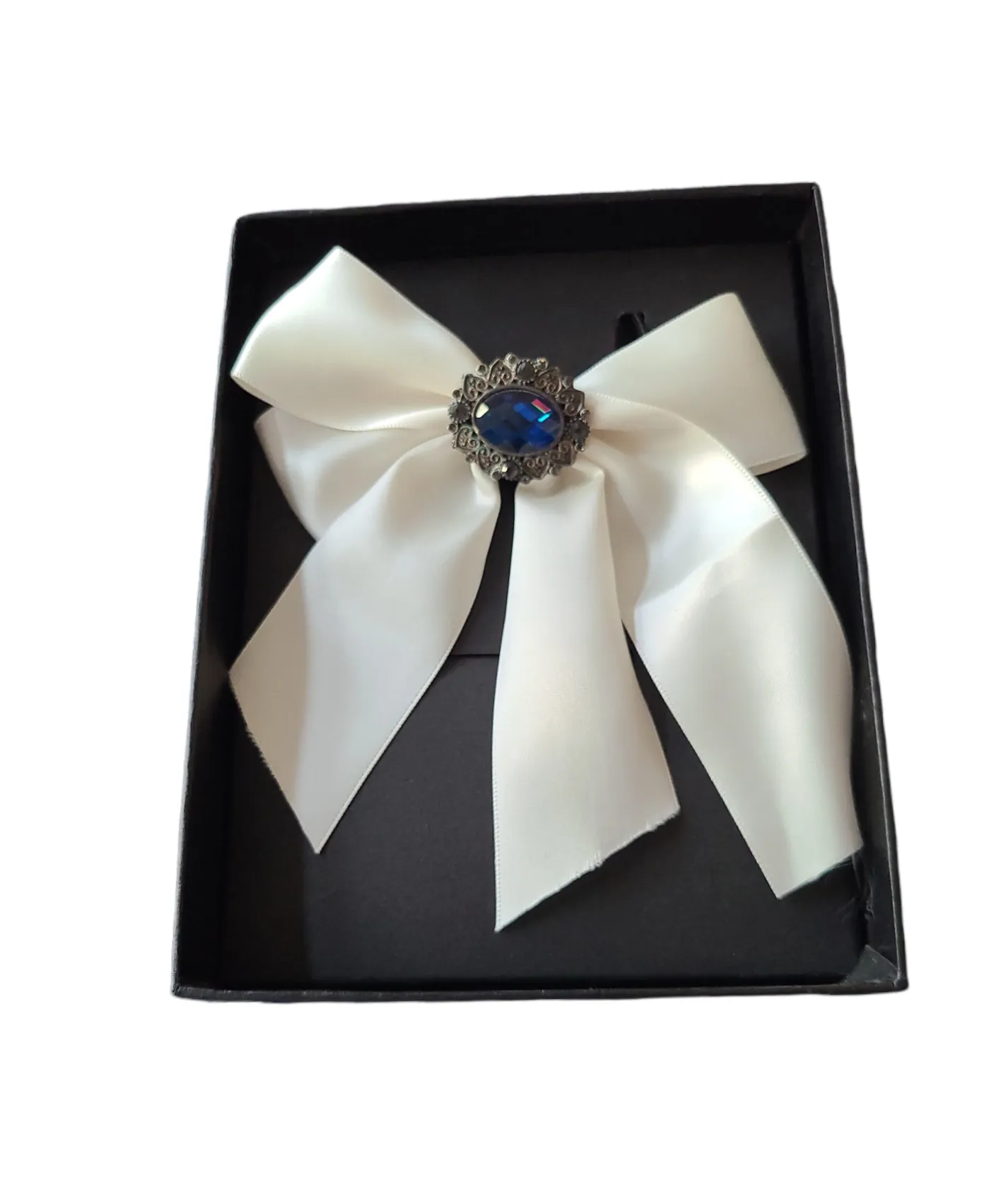 Brand Q Brooch Bow Tie