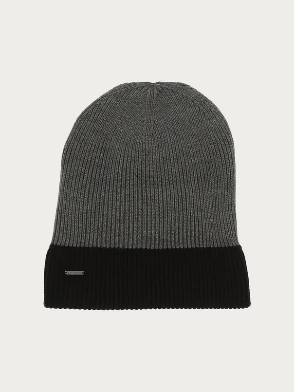 Bugatti Reversible Ribbed Hat | Black/Grey