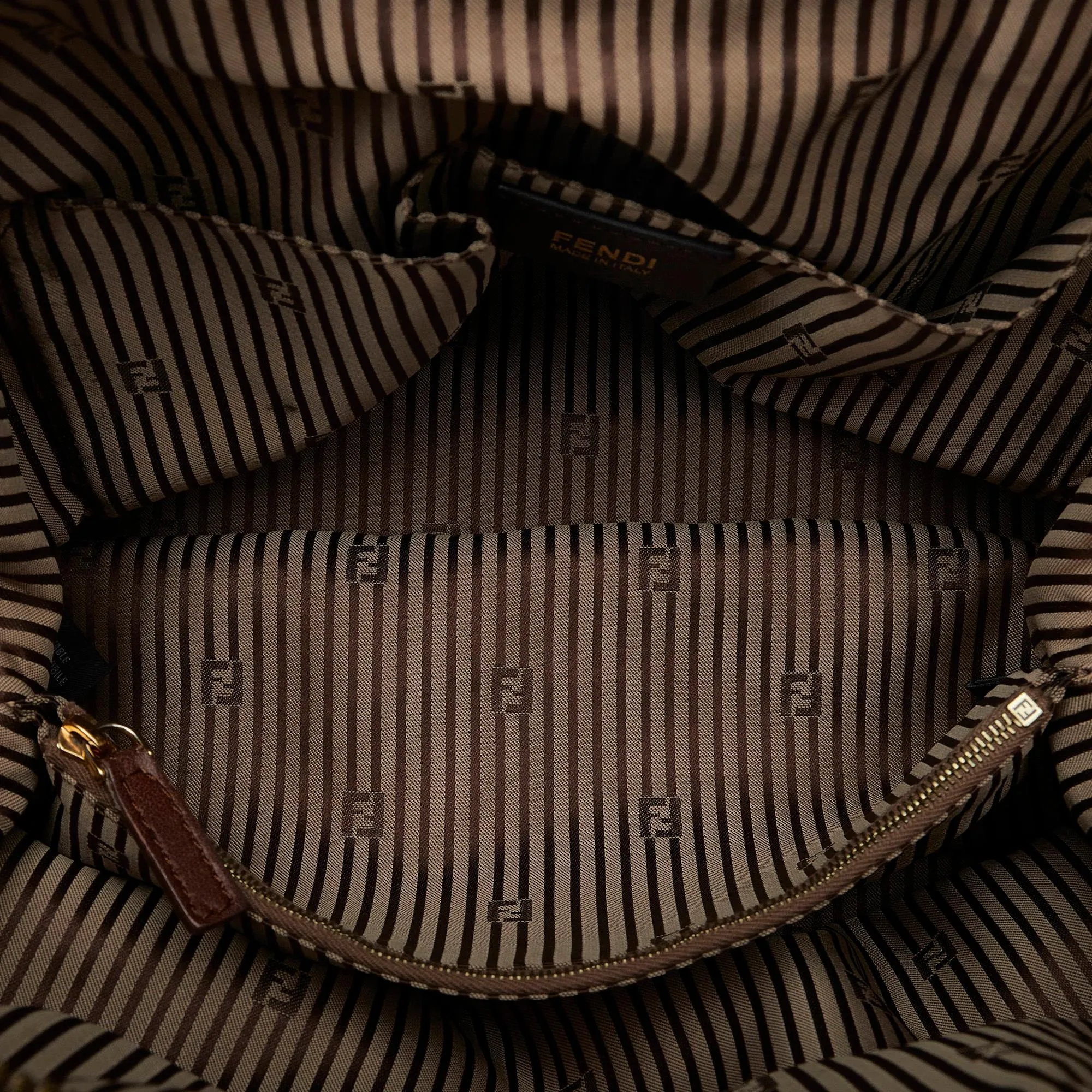 Fendi Colorblock Chameleon Handbag (SHG-pJgRwz)