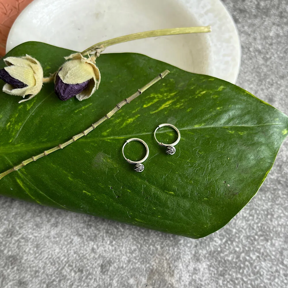 Knot Helix Rings