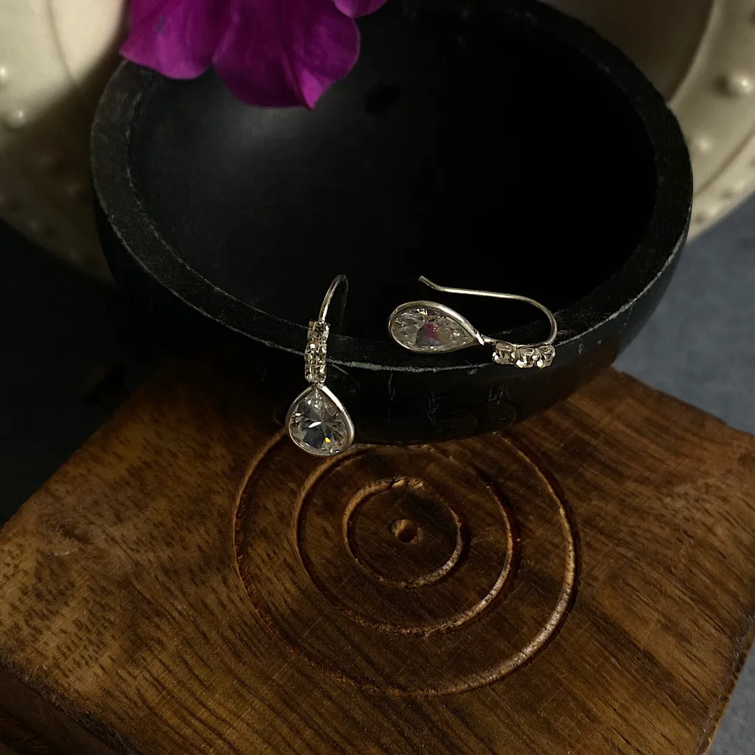 Zircon Hoops